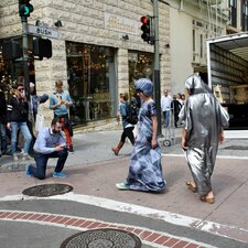 Módny Happening Lenky Sršňovej v uliciach San Francisca